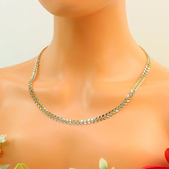 "New Beautiful Design Necklace Chain for Women/Girls, Gift, N652 - Picture 7 of 15
